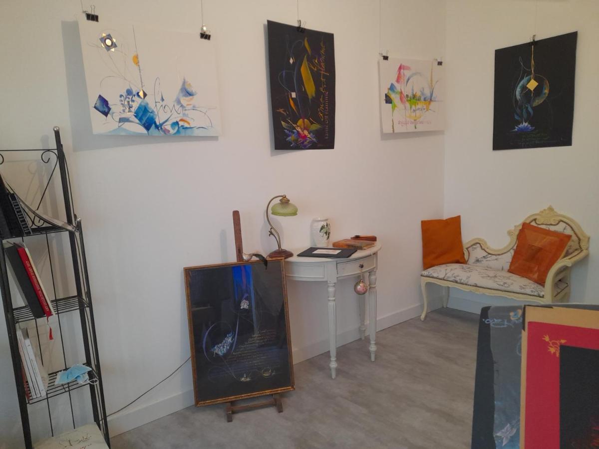 Saint-Pol-de-Léon La Chambre De Garance Et Ses Couleurs D'Art מראה חיצוני תמונה