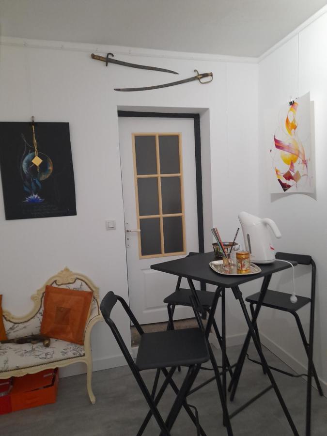 Saint-Pol-de-Léon La Chambre De Garance Et Ses Couleurs D'Art מראה חיצוני תמונה